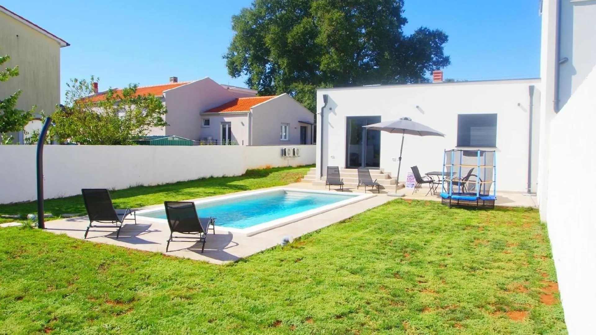 Ferienhaus Mit Privatpool Fuer 2 Personen 2 Kinder Ca 50 M In Sisan, Istrien Medulin Und Umgebung 0*, Sisan Croatia