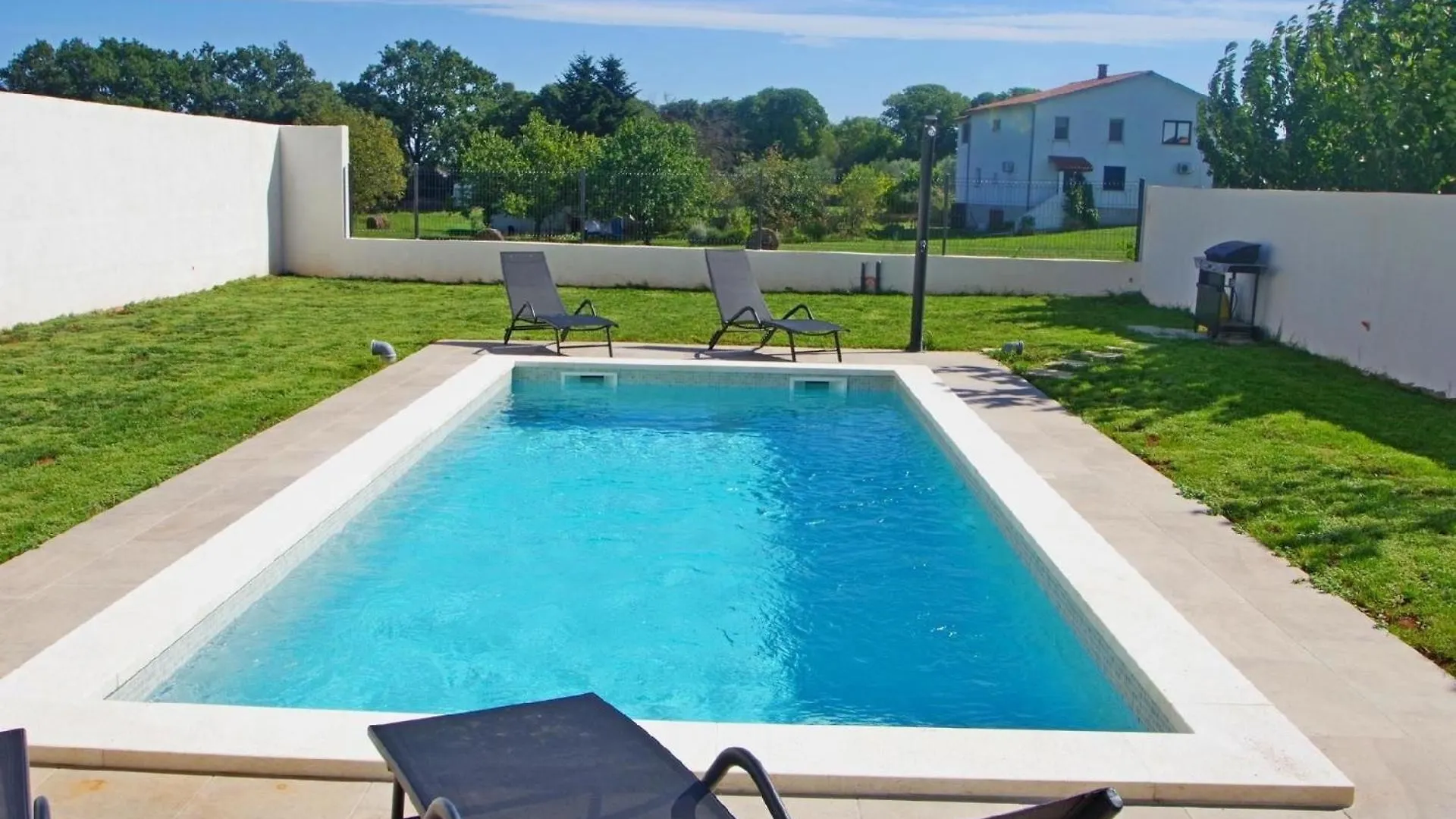 Ferienhaus Mit Privatpool Fuer 2 Personen 2 Kinder Ca 50 M In Sisan, Istrien Medulin Und Umgebung Sisan